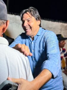 Malhada dos Bois recebe Marconi Santana em noite de forte participação popular